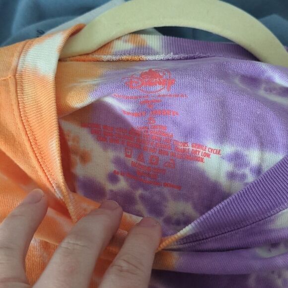 Disney Figment Loves Pigment Spirit Jersey Adult M Purple Orange Tie Dye EPCOT - Picture 8 of 8